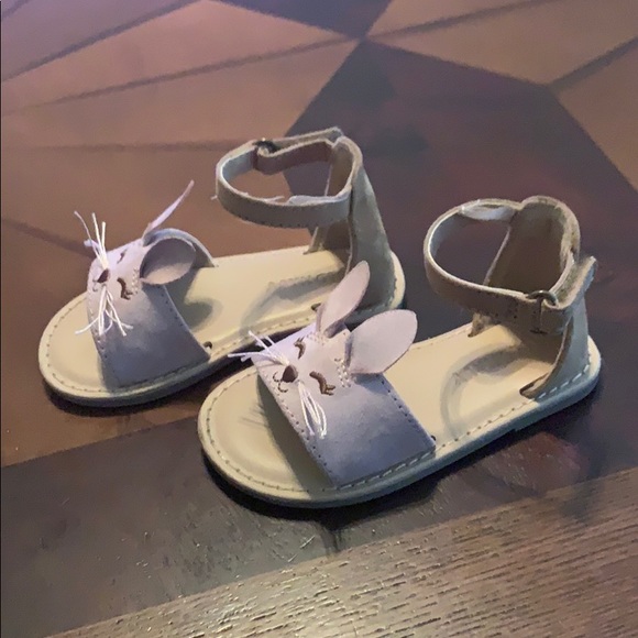 Old Navy Bunny Sandals - Picture 3 of 7